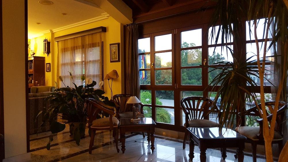 Hotel Valle Las Luinas Soto de Luina Ngoại thất bức ảnh