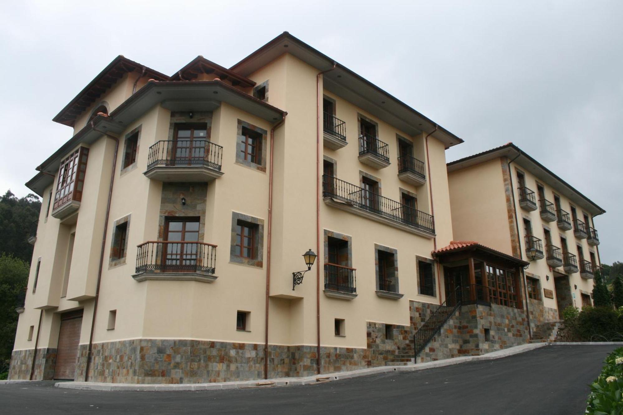 Hotel Valle Las Luinas Soto de Luina Ngoại thất bức ảnh