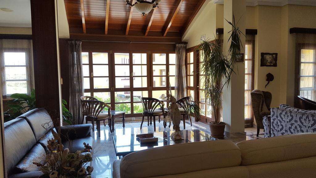 Hotel Valle Las Luinas Soto de Luina Ngoại thất bức ảnh